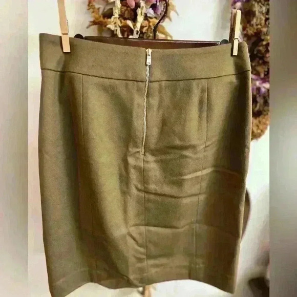 Ann Taylor $98 Wool Mini Skirt Olive Brown Business Secretary Professional - Picture 2 of 4
